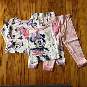 Disney Minnie Mouse Pink and White Pajama Set